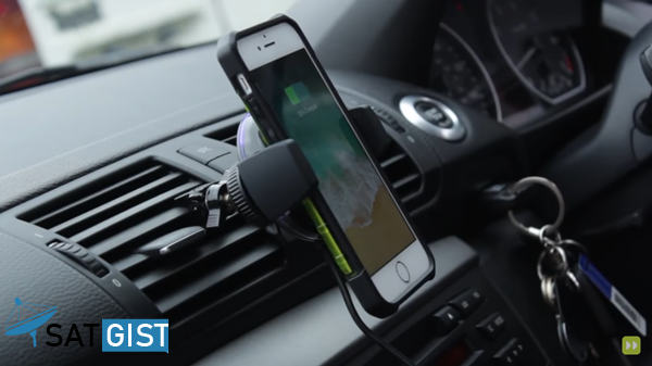  Avoid Leaving Your Phone Inside The Car