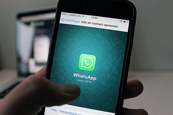 How Whatsapp app works